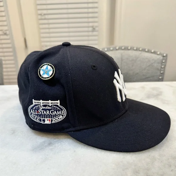 New York Yankees New Era Cooperstown  Collection Fitted Cap Size 7 7/8 with pin - Picture 11 of 11